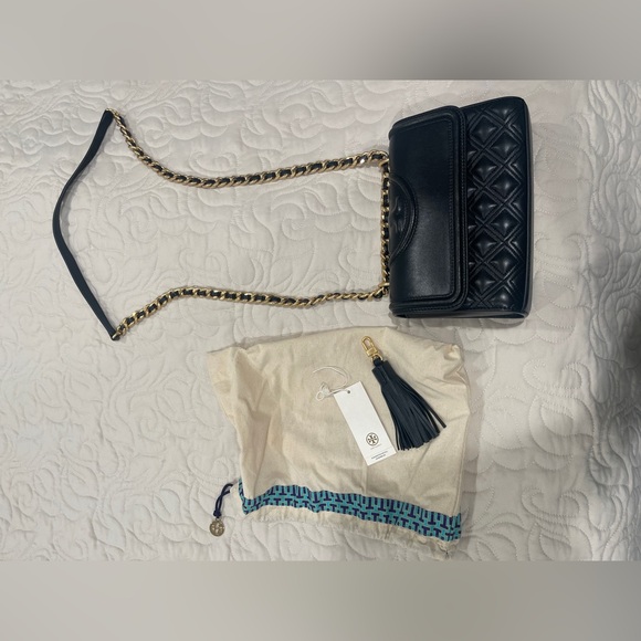 Tory Burch cross body/shoulder bag! AUTHENTIC - Picture 2 of 10